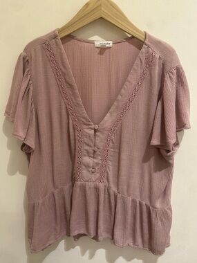 Eyeshadow Mauve Flutter Sleeve V-Neck Blouse XL